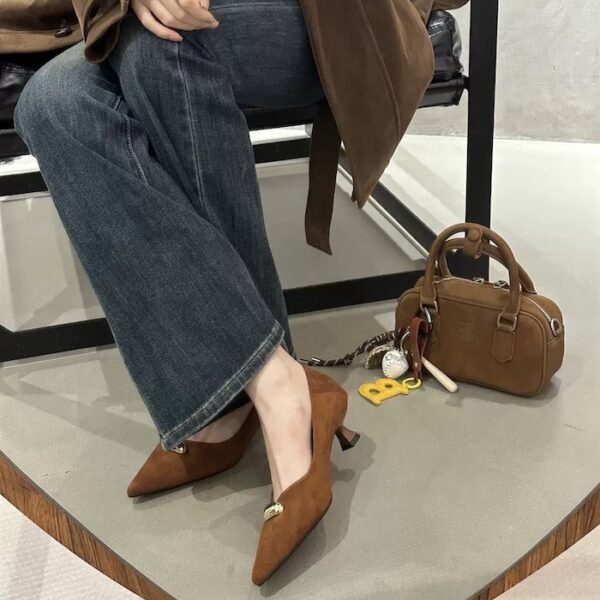 Fashion Metal Buckle Pointed-Toe Shoes Retro Slim-Heel Mid-Heel Commuter Shoes