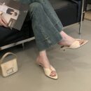 French Vintage Fashion Metal Buckle Pointed-Toe Short Heeled Sandals