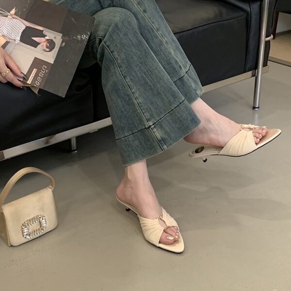 French Vintage Fashion Metal Buckle Pointed-Toe Short Heeled Sandals