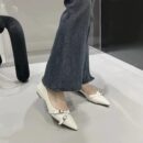 Multi-Color Metal Buckle Pointed-Toe Flats Retro Low-Heel Everyday Commuter Shoes for Women