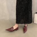 Multi-color pointed-toe metal buckle flats Retro-inspired low-cut pumps for everyday wear