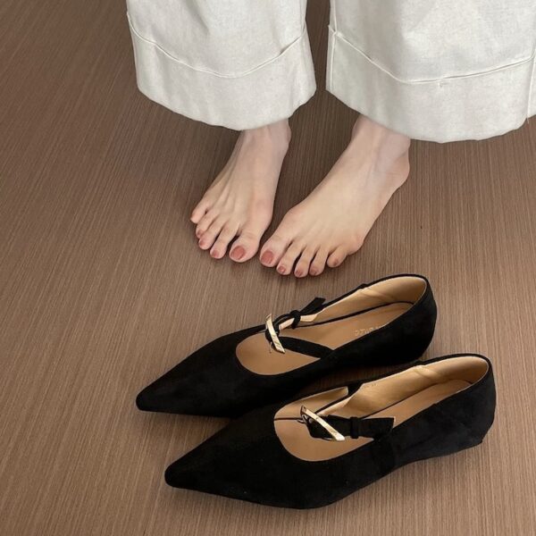 Insole Elevation Suede Pointed-Toe Metal Buckle Flat Shoes Retro Commuter Mary Jane Women's Shoes