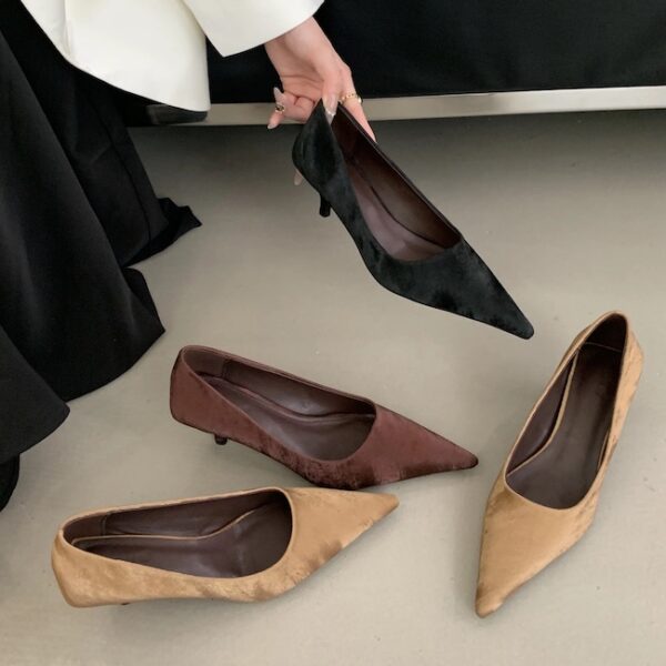 Multi-Color Velvet Pointed-Toe Low-Heel Pumps Retro Elegant Commuter Pumps for Women