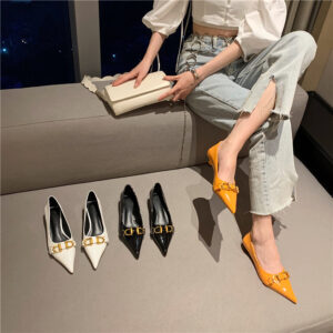 Multi-color metal buckle pointed-toe low-heel shoes Retro-inspired commuter pumps