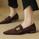 Flat Loafers Pointed Toe Style Retro metal accents add a touch of sophistication