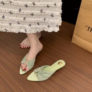 French Vintage Fashion Metal Buckle Pointed-Toe Short Heeled Sandals
