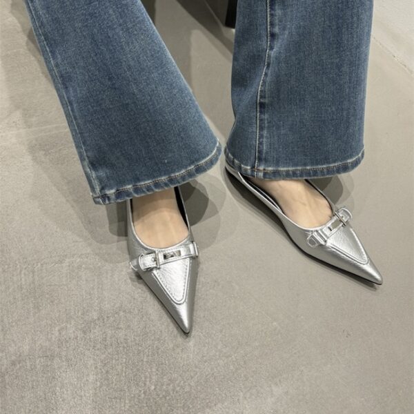 Multi-color metal buckle pointed-toe low-heel shoes Retro commuter slip-on flats