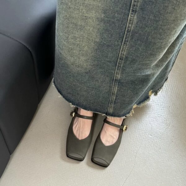 Retro Metal Buckle Mary Jane Mule Shoes Square-Toe Flat-Heeled Covered-Toe Sandals