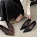 Multi-Color Velvet Pointed-Toe Low-Heel Pumps Retro Elegant Commuter Pumps for Women