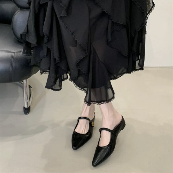 Retro Metal Buckle Pointed-Toe Mary Jane Mules Strappy Flat-Soled Closed-Toe Sandals